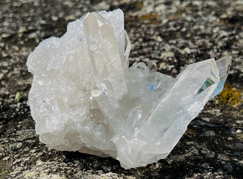 風水の万能石　透明水晶